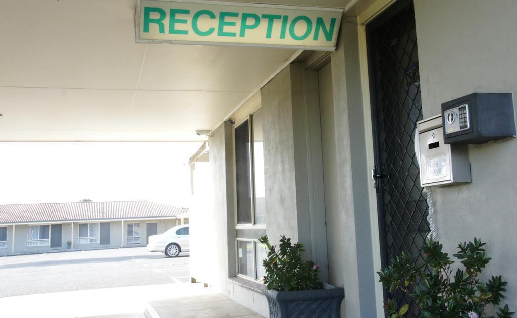 ג'ילונג Golden Palms Motel מראה חיצוני תמונה